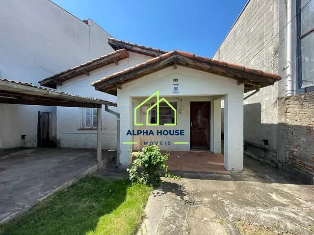 Casa com 375m² 3 quartos e 1 banheiro, à venda, no bairro Parque São Benedito em Pindamonhangaba