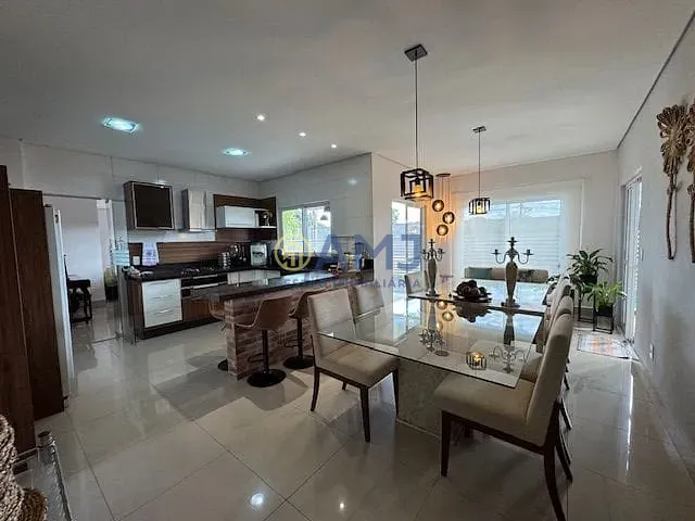 Casa, 4 quartos, 240 m² - Foto 14