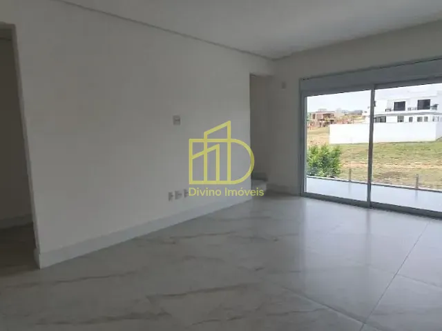Casa com 473m² 4 quartos e 2 banheiros, à venda, no bairro Alphaville em Votorantim