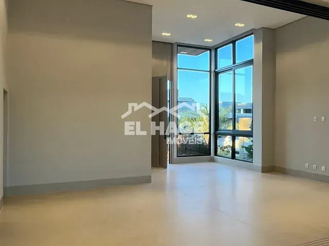 Casa com 720m² 4 quartos e 6 banheiros, à venda, no bairro Jardim Itália em Cuiabá