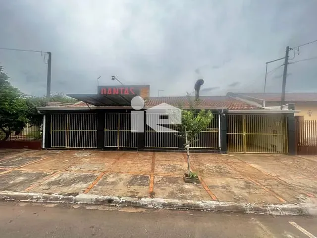 Casa com 180m² 2 quartos e 1 banheiro, à venda, no bairro Jardim Novo Horizonte em Rolândia