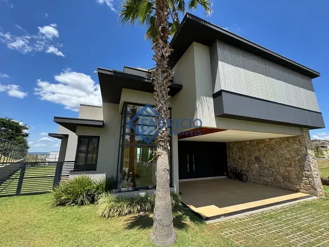 Casa com 800m² 4 quartos e 6 banheiros, à venda, no bairro Monte Alegre em Vinhedo