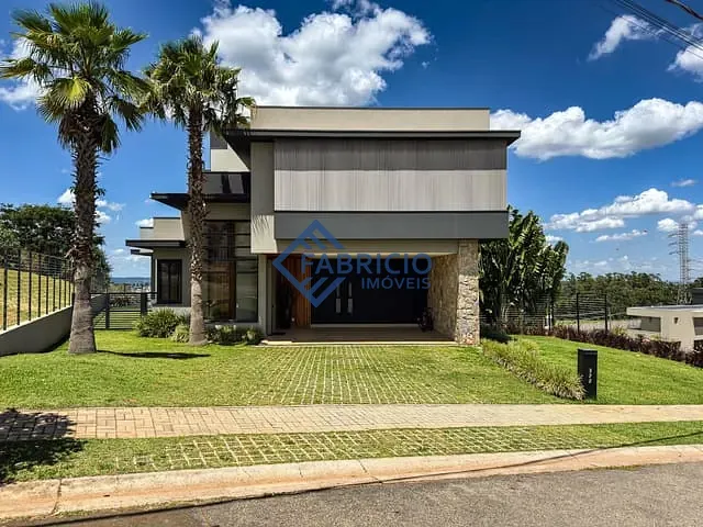 Casa com 800m² 4 quartos e 6 banheiros, à venda, no bairro Monte Alegre em Vinhedo
