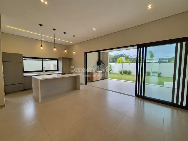 Casa 3 quartos e 4 banheiros, à venda, no bairro Residencial Campo Camanducaia em Jaguariúna