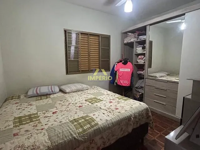 Casa com 341m² 3 quartos e 2 banheiros, à venda, no bairro Vila Teixeira em Salto