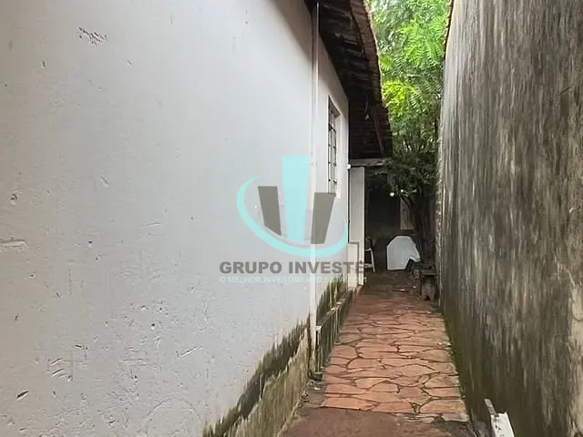 Casa com 390m² 5 quartos e 2 banheiros, à venda, no bairro JARDIM SANTA LÚCIA em ARARAQUARA