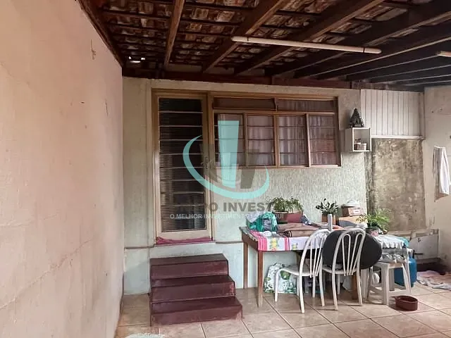Casa com 390m² 5 quartos e 2 banheiros, à venda, no bairro JARDIM SANTA LÚCIA em ARARAQUARA