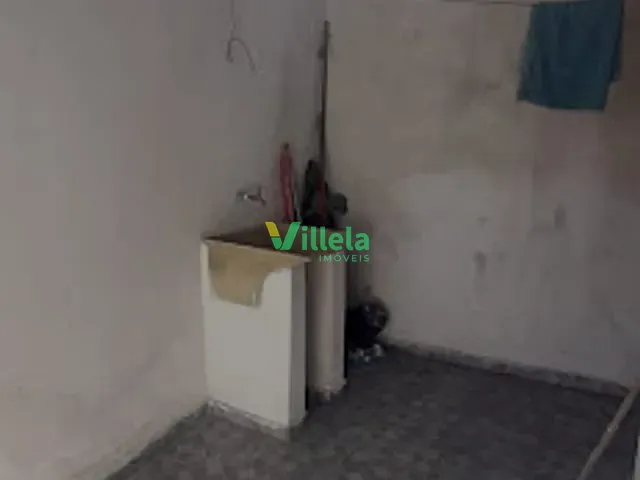 Casa 2 quartos e 1 banheiro, à venda, no bairro Vila Ferlópolis em Itaquaquecetuba