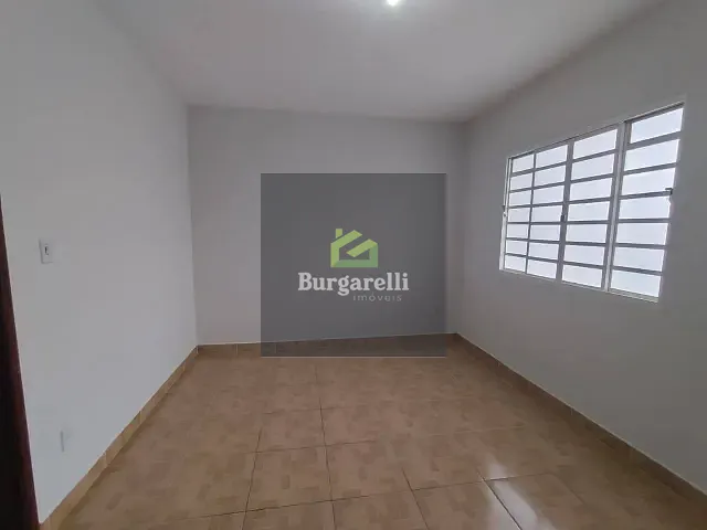 Casa 4 quartos e 3 banheiros, para alugar, no bairro Costa Pinto em Lavras