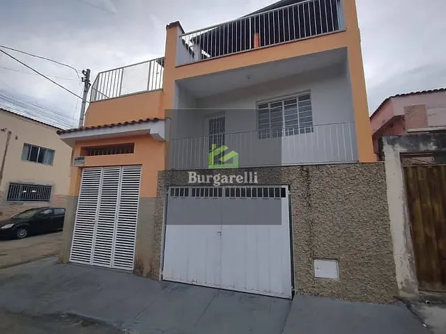 Casa 4 quartos e 3 banheiros, para alugar, no bairro Costa Pinto em Lavras