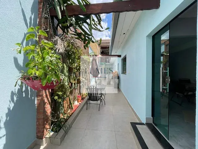 Casa 3 quartos e 2 banheiros, à venda, no bairro Cidade Nova em Santa Bárbara D'Oeste