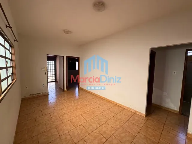 Casa com 250m² 3 quartos e 2 banheiros, à venda, no bairro Jardim Marajoara em Ituverava