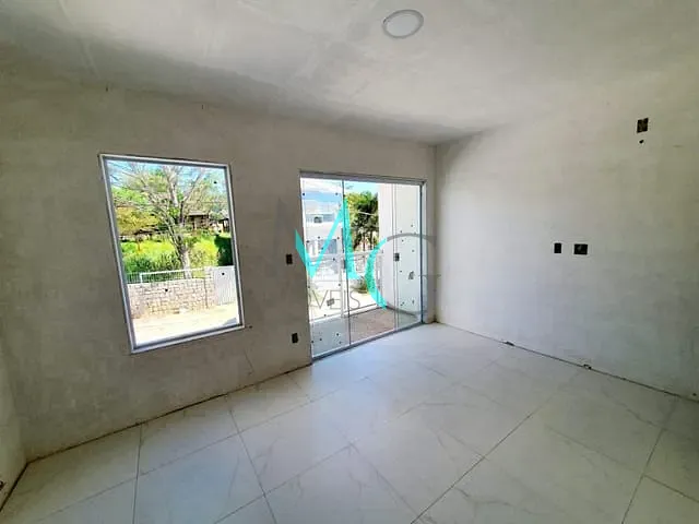Casa 2 quartos e 2 banheiros, à venda, no bairro Guaratiba em Rio de Janeiro