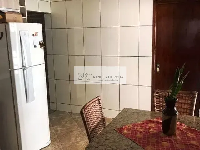 Casa 3 quartos e 2 banheiros, à venda, no bairro Jardim Morumbi em Cambé