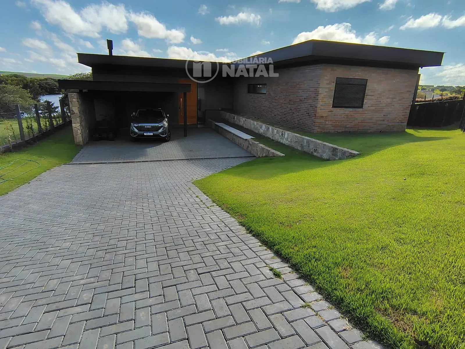 Casa, 3 quartos, 239 m² - Foto 1