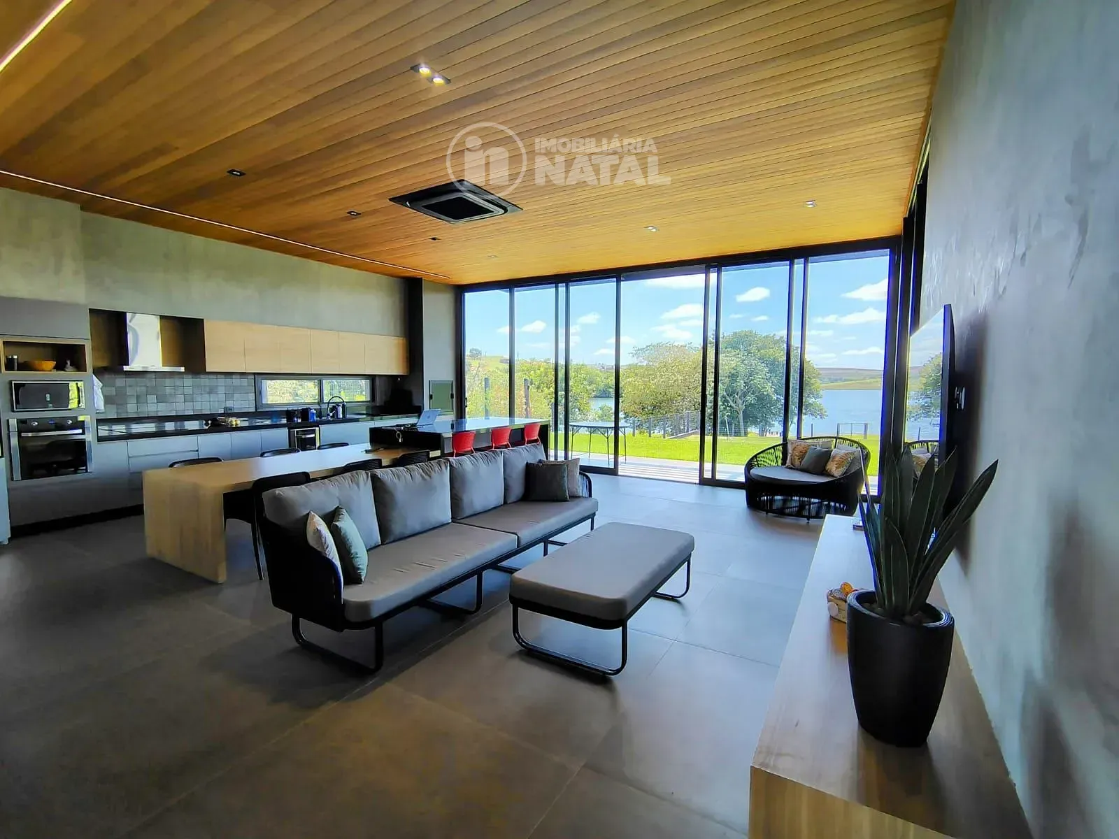 Casa, 3 quartos, 239 m² - Foto 2