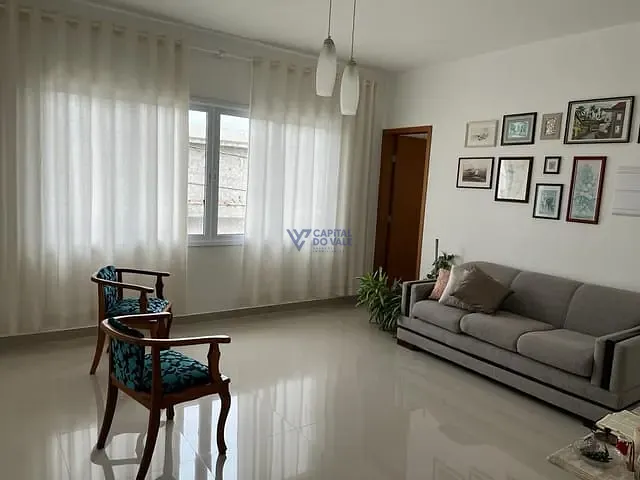 Casa com 457m² 4 quartos e 6 banheiros, à venda, no bairro Condomínio Residencial Jaguary em São José dos Campos
