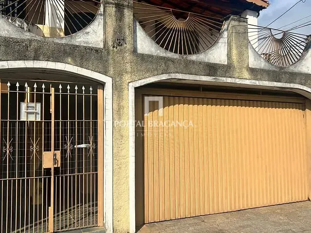 Casa com 262m² 4 quartos e 4 banheiros, à venda, no bairro Jardim Europa em Bragança Paulista