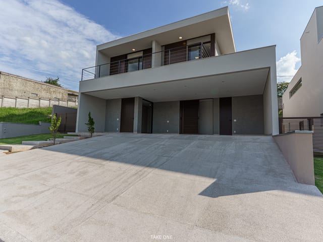 Casa com 600m² 3 quartos e 4 banheiros, à venda, no bairro Bosque em Vinhedo