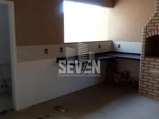 Casa com 263m², à venda, no bairro Vila Pacífico em Bauru