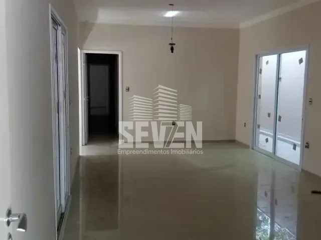 Casa com 263m², à venda, no bairro Vila Pacífico em Bauru