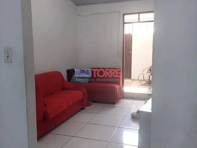 Casa 3 quartos e 2 banheiros, à venda, no bairro Hernani Sá em Ilhéus
