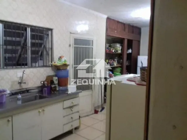 Casa com 243m² 6 quartos e 2 banheiros, à venda, no bairro Vila Lageado em Sao Paulo