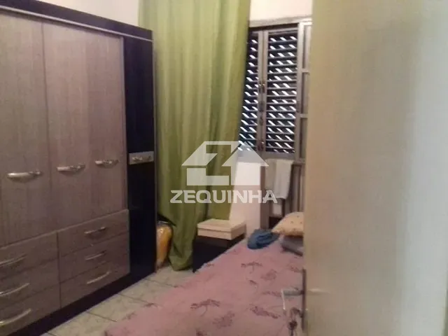 Casa com 243m² 6 quartos e 2 banheiros, à venda, no bairro Vila Lageado em Sao Paulo