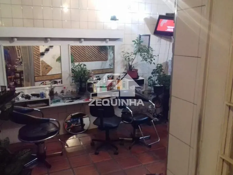 Casa, 6 quartos, 219 m² - Foto 11