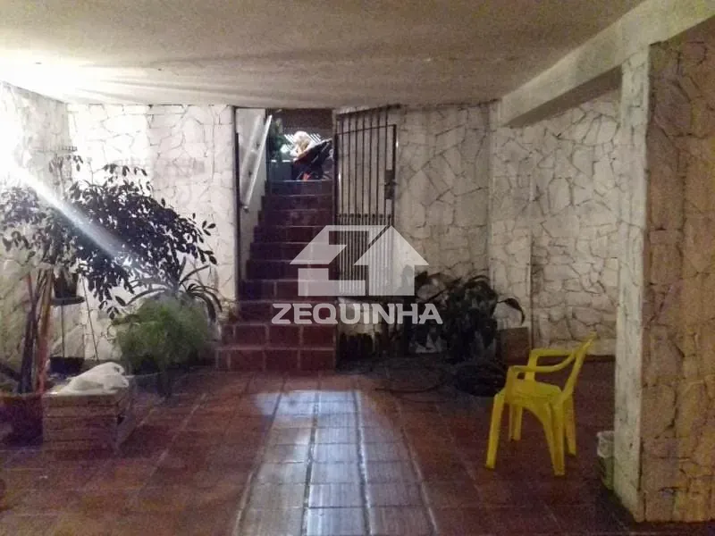 Casa, 6 quartos, 219 m² - Foto 9