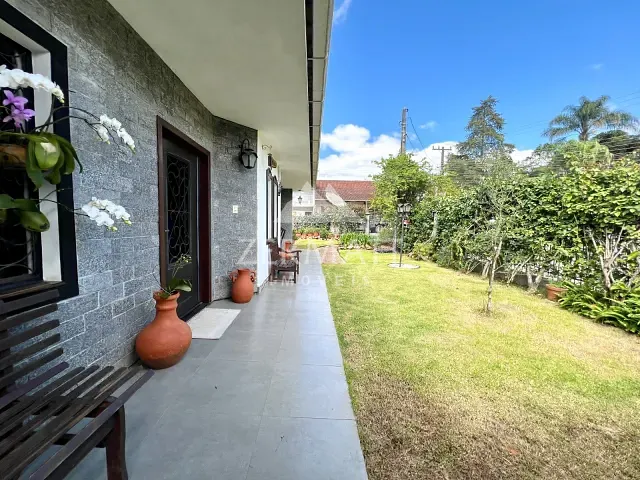 Casa com 475m² 4 quartos e 4 banheiros, à venda, no bairro Fortaleza em Blumenau