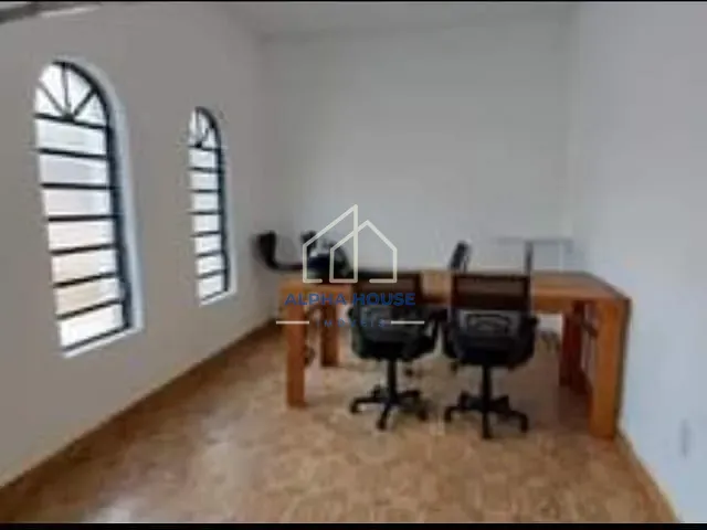 Casa com 256m² 3 quartos e 1 banheiro, à venda, no bairro Tabaú em Pindamonhangaba