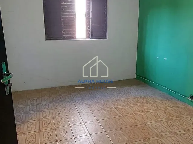 Casa com 256m² 3 quartos e 1 banheiro, à venda, no bairro Tabaú em Pindamonhangaba