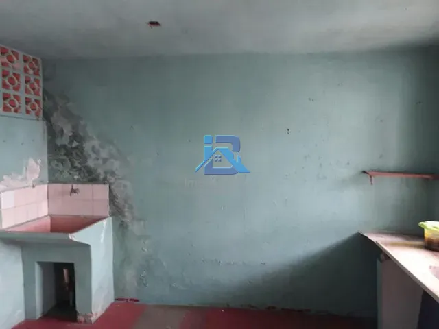 Casa com 310m² 2 quartos e 2 banheiros, à venda, no bairro Vila Capelletto em Itatiba