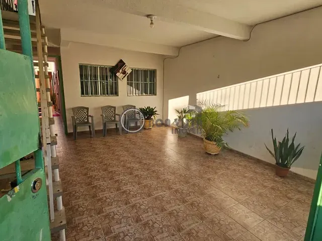 Casa 2 quartos e 2 banheiros, à venda, no bairro Vila Maluf em Suzano