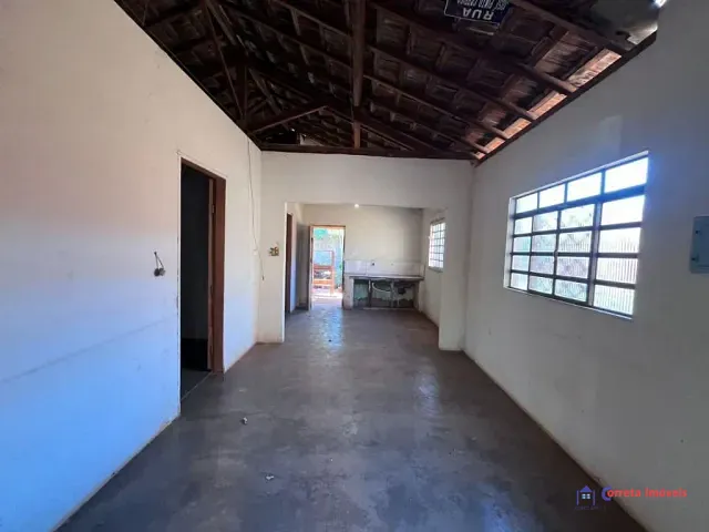 Casa 3 quartos e 2 banheiros, à venda, no bairro Santos Dumont em Três Lagoas
