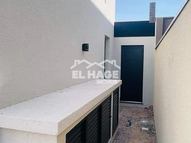 Casa com 250m² 3 quartos e 2 banheiros, à venda, no bairro Loteamento Salvador Costa Marques em Cuiabá