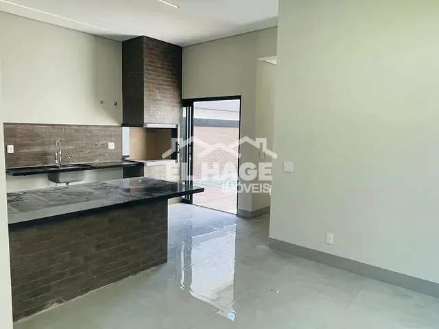 Casa com 250m² 3 quartos e 2 banheiros, à venda, no bairro Loteamento Salvador Costa Marques em Cuiabá