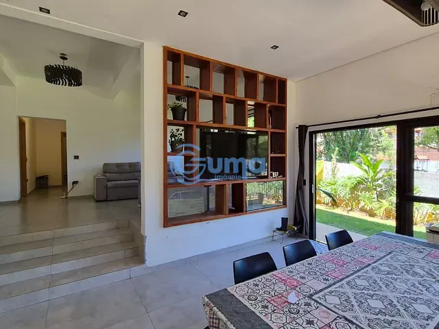 Casa com 600m² 3 quartos e 4 banheiros, à venda, no bairro Santos Reis em Piracaia