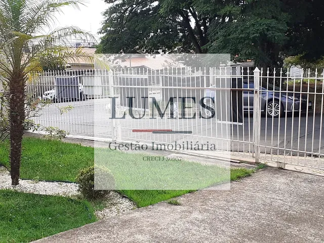 Casa 4 quartos e 3 banheiros, à venda, no bairro Vila Louricilda em Americana