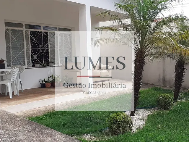 Casa 4 quartos e 3 banheiros, à venda, no bairro Vila Louricilda em Americana