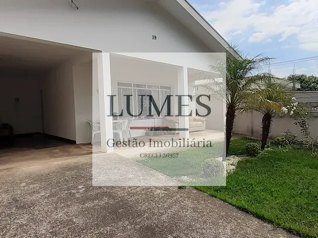 Casa 4 quartos e 3 banheiros, à venda, no bairro Vila Louricilda em Americana