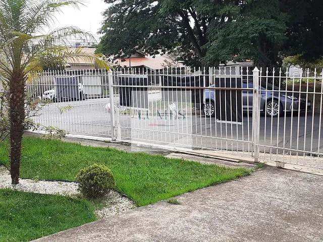 Casa 4 quartos e 3 banheiros, à venda, no bairro Vila Louricilda em Americana