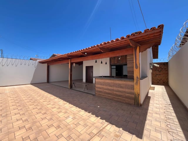 Foto do Casa - Casa para locação, São Francisco, Araçuaí, MG | Rede Max Imoveis