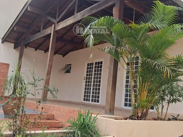 Casa com 380m² 3 quartos e 3 banheiros, à venda, no bairro Alpes em Londrina