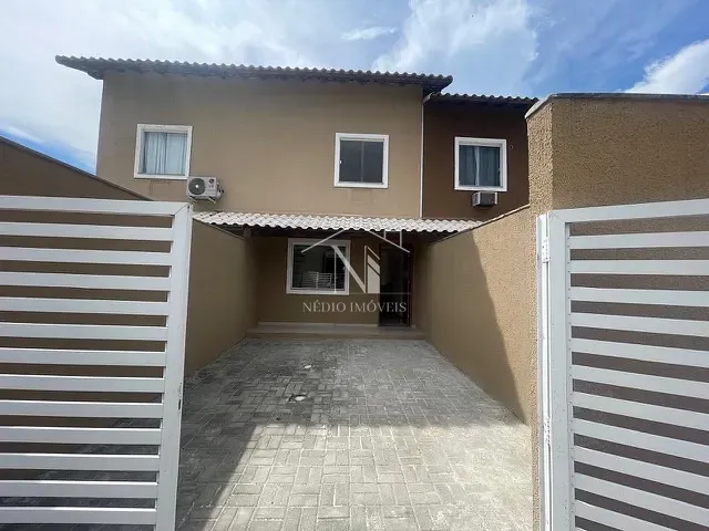 Casa 2 quartos e 2 banheiros, à venda, no bairro São José do Imbassaí em Maricá