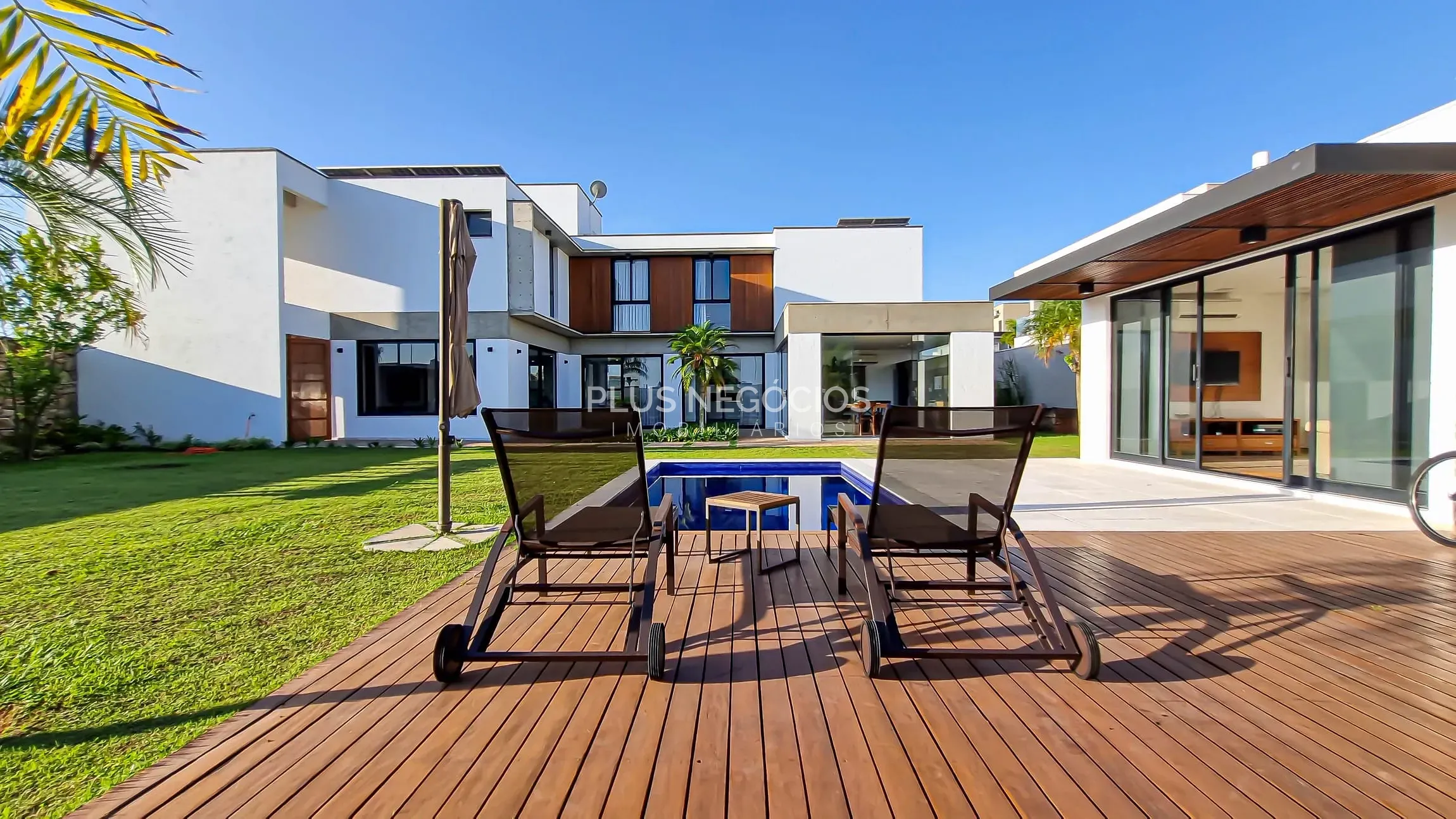 Casa, 4 quartos, 436 m² - Foto 1