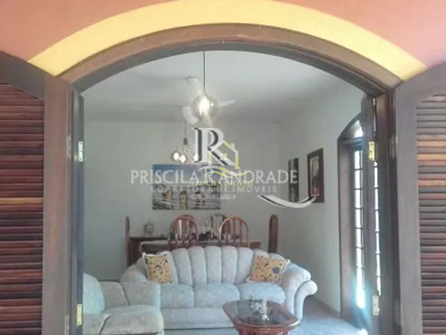Casa com 450m² 3 quartos e 3 banheiros, à venda, no bairro Praia de Boracéia em São Sebastião