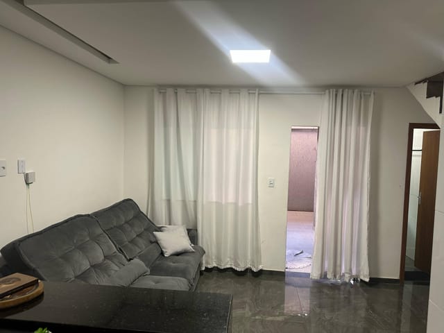 Casa 4 quartos e 2 banheiros, à venda, no bairro Pérola Negra em Santa Luzia