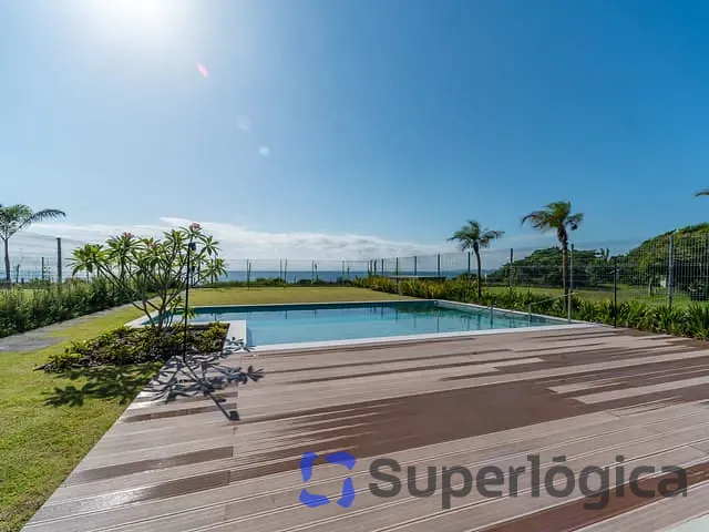 Casa com 1385m², à venda, no bairro Praia do Estaleiro em Balneário Camboriú